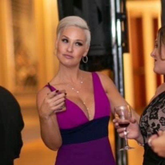 Meet your Posher, Michele - Picture 1 of 1